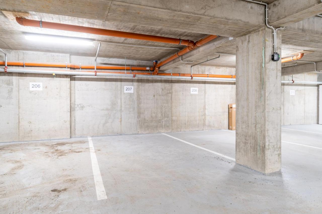 Brand New One Bedroom Apartment #54 In Brand New Building With Free Parking Prag Exterior foto
